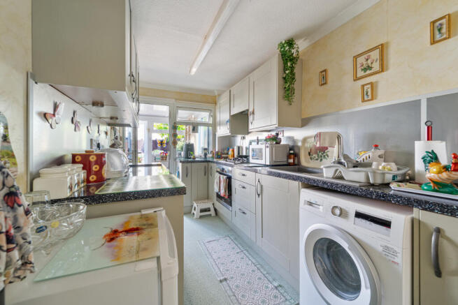Raven Close, BS22 photo 4