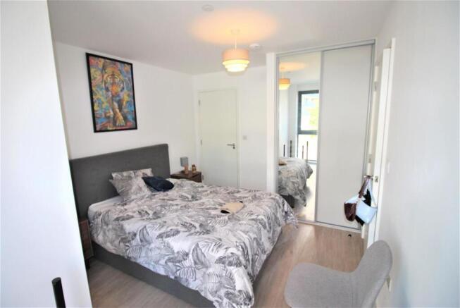 1 bed Flat to rent Image 4