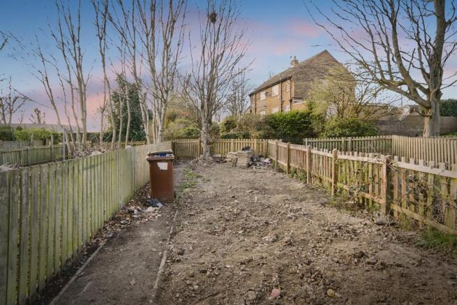3 bed Terraced for sale Image 5