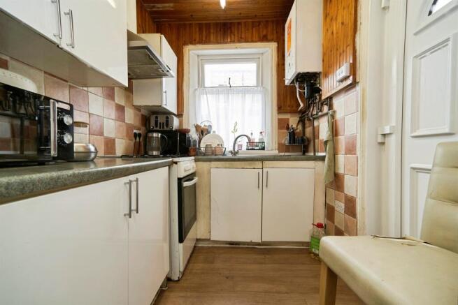 4 bed Terraced for sale Image 6