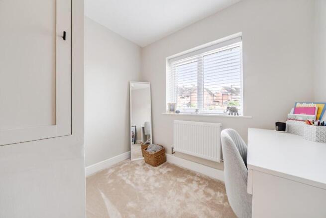 3 bed Semi-Detached for sale Image 12