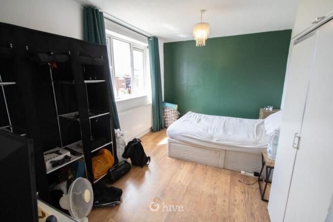 2 bed Terraced for sale Image 8