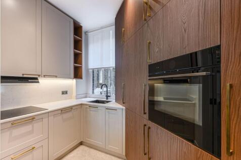 Basil Street, Knightsbridge, London, SW3