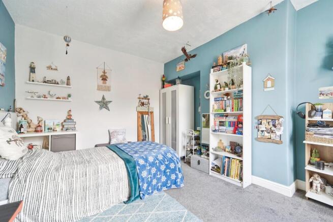 3 bed Terraced for sale Image 8