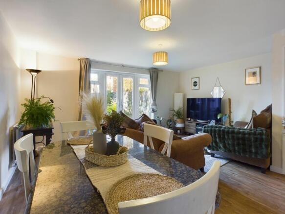 Sitting/Dining Room
