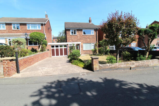 3 Bedroom Detached House in Newhall