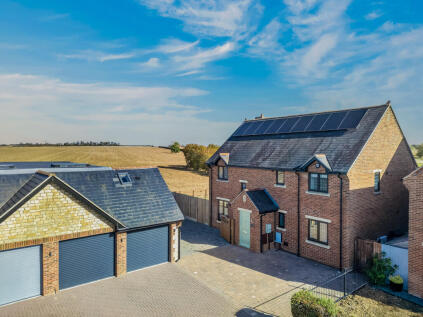 Lodge Farm Court, Castlethorpe, Milton Keynes, MK19