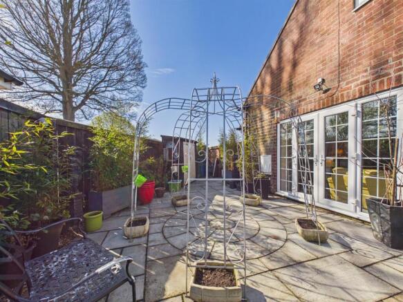 3 bed Detached for sale Image 12