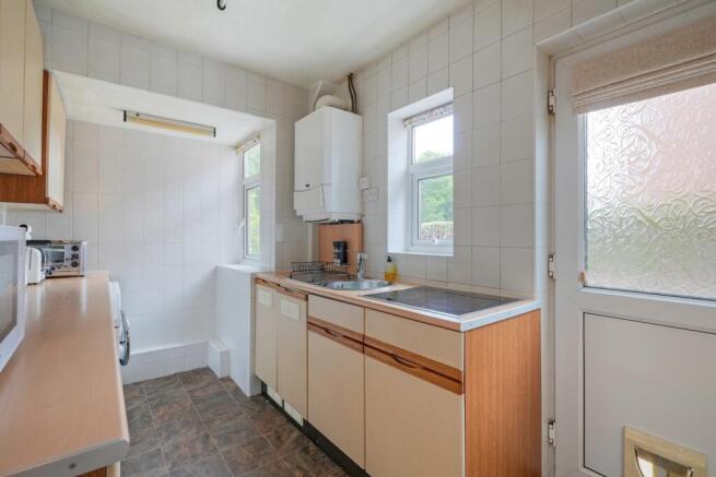 3 bed Semi-Detached for sale Image 11