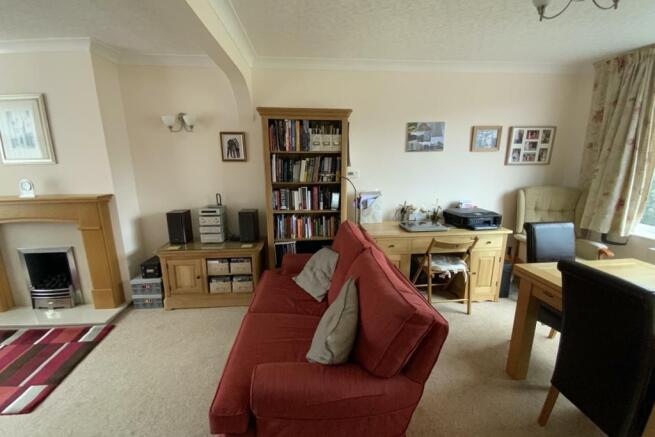 living room/dining r