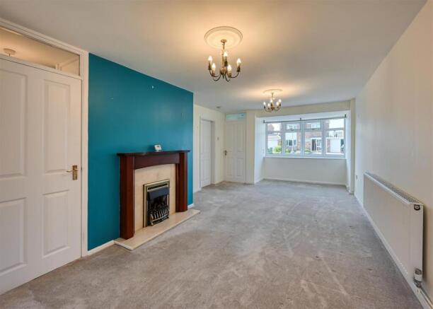 12 Hazel Gardens-7.jpg