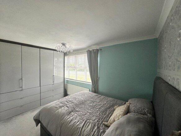 3 bed Terraced for sale Image 7