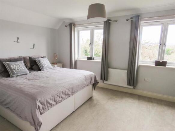 Bedroom 1a.JPG