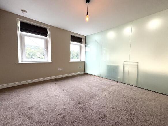 1 bed Terraced to rent Image 8