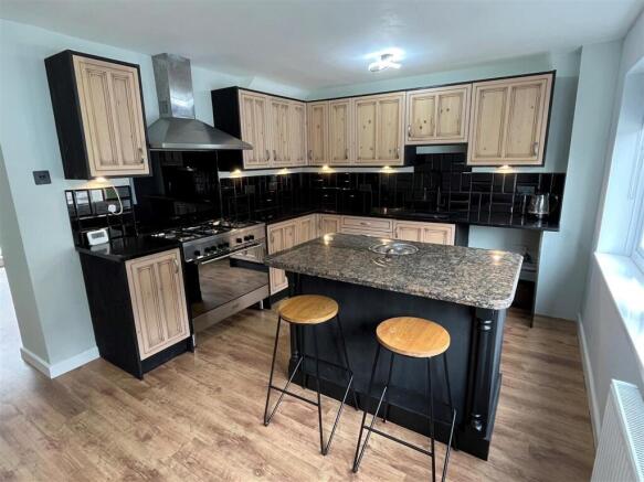 Kitchen Diner.jpg