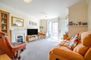 Apartment 6, Lockyer Lodge, South Lawn, Sidmouth EX10 9FN