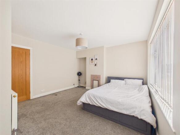 2 bed Terraced for sale Image 7