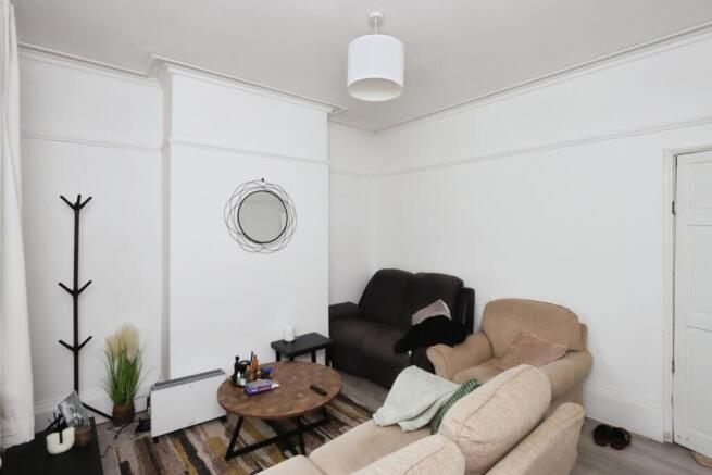3 bed Terraced for sale Image 5
