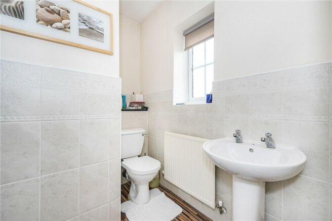 6 bed Detached for sale Image 10