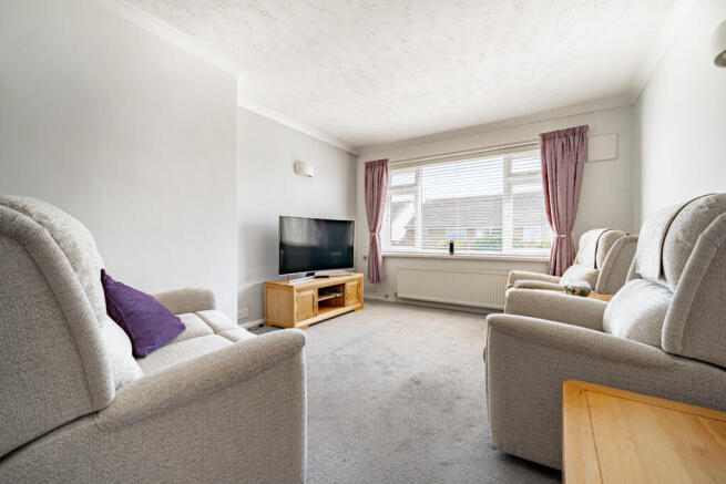 Wordsworth Drive, Eastbourne photo 3
