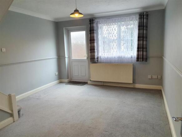 Lounge from Hallway.jpg
