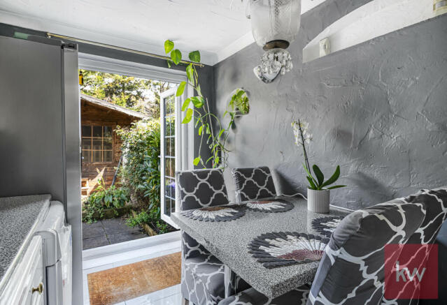 Kitchen / Breakfast Room