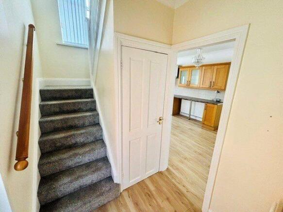 2 bed Semi-Detached for sale Image 8