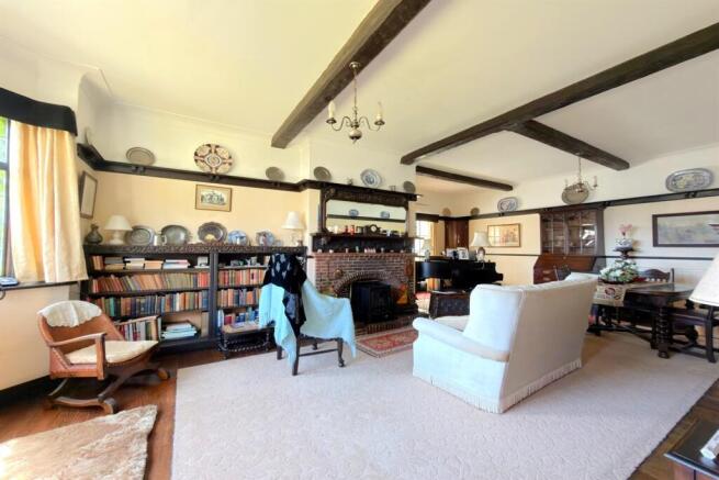 4 bed Detached for sale Image 5