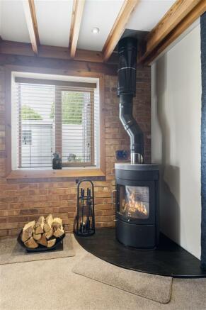 Log Burner.jpg