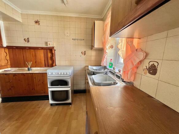 2 bed Terraced for sale Image 6