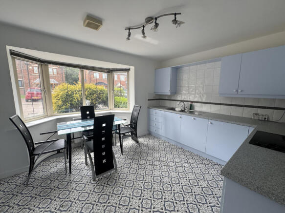 Kitchen / Dining
