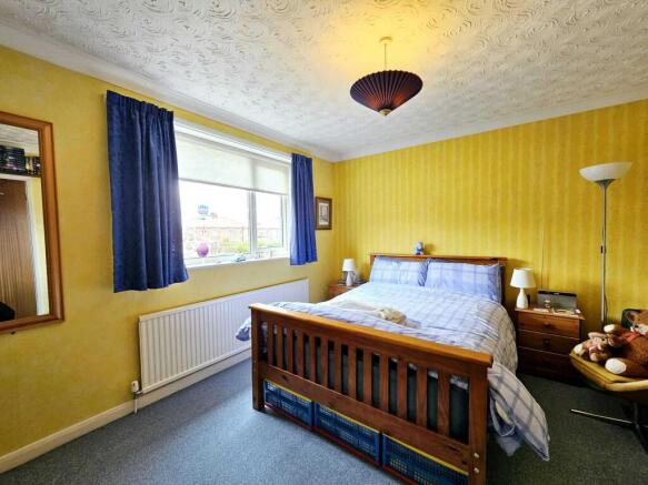 4 bed Detached for sale Image 12