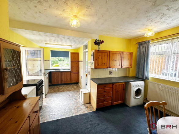3 bed Semi-Detached for sale Image 4