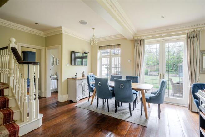 5 bed Detached for sale Image 5