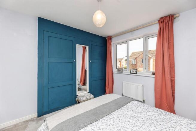 2 bed Semi-Detached for sale Image 10
