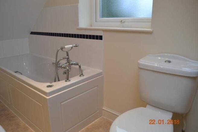 Main Bed Ensuite