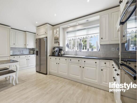 Kitchen 2