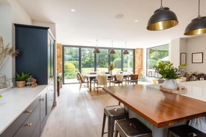 Kitchen / Breakfast Room