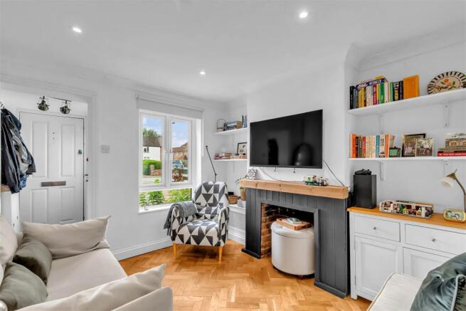 living room 1b.jpg