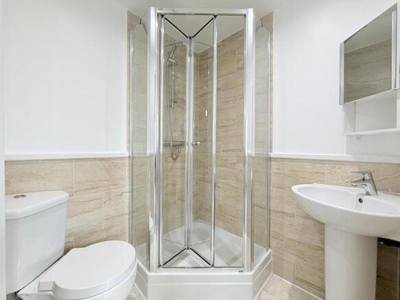 4 bed End of Terrace to rent Image 10