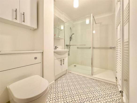 Shower Room.JPG