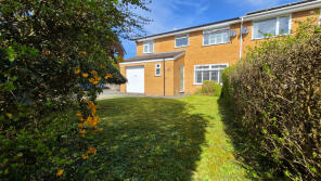 16, The Birches, Chester CH4 0PS