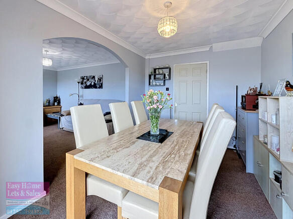 Briarwood Close, Leyland photo 4