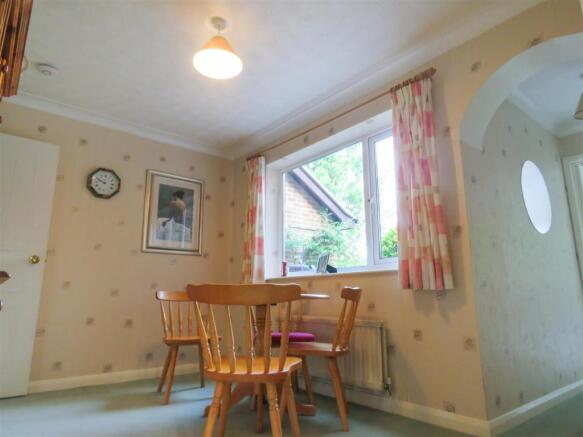 BREAKFAST ROOM