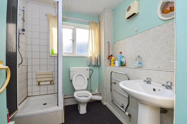 2 bed Apartment for sale Image 6