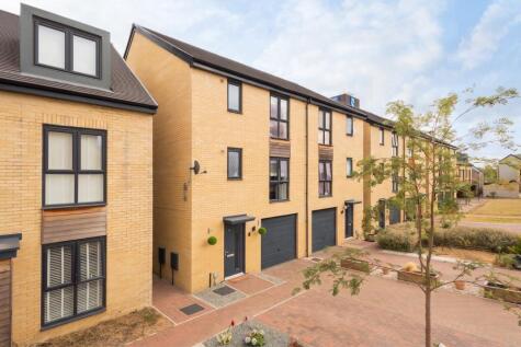 41 Crampton Road, Swindon, Wiltshire, SN3 3FZ