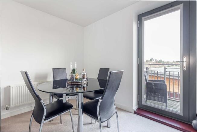 Dining-Area-1.jpg