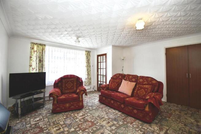 3 bed Semi-Detached for sale Image 5