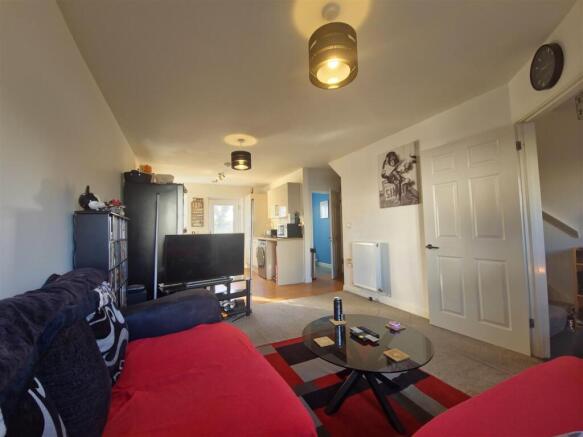 Lounge to Kitchen .jpg