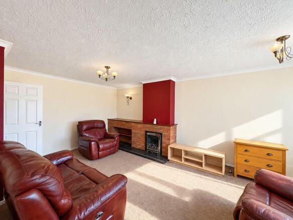 Springhill Road, Burntwood, WS7 4UJ photo 2